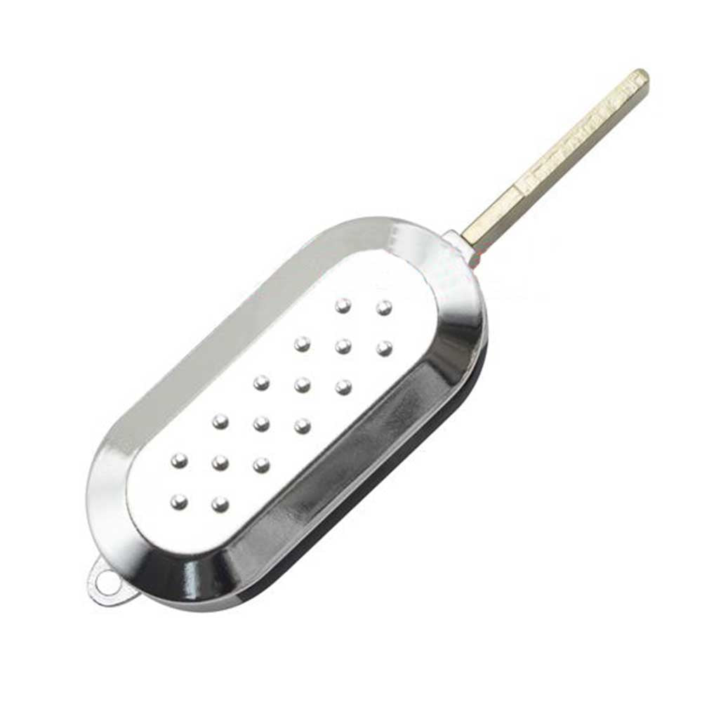 3 gombos, króm színű Fiat bicskakulcs hátulja.