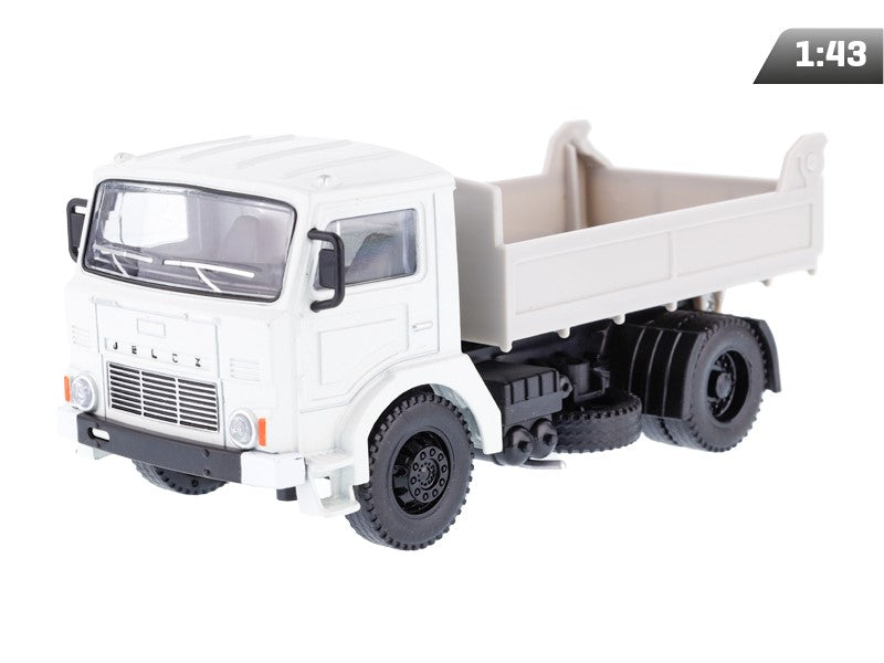 1:43-as modell, JELCZ 317, fehér