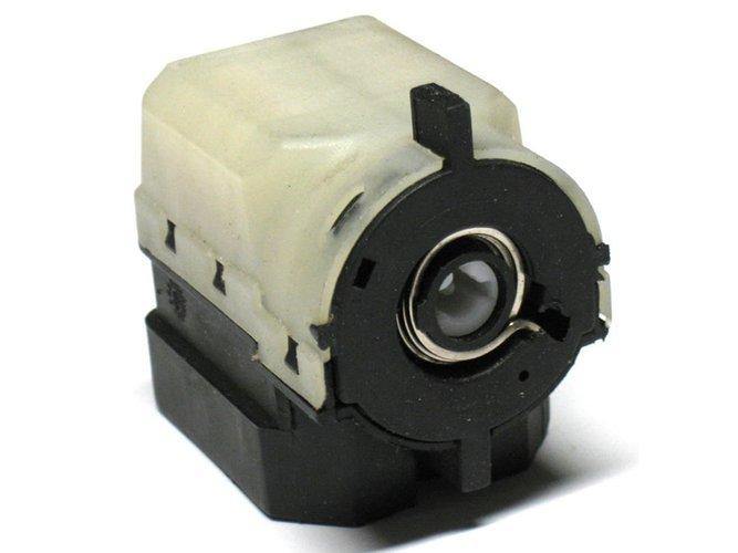 BMW 7 E38 gyújtáskapcsoló betét