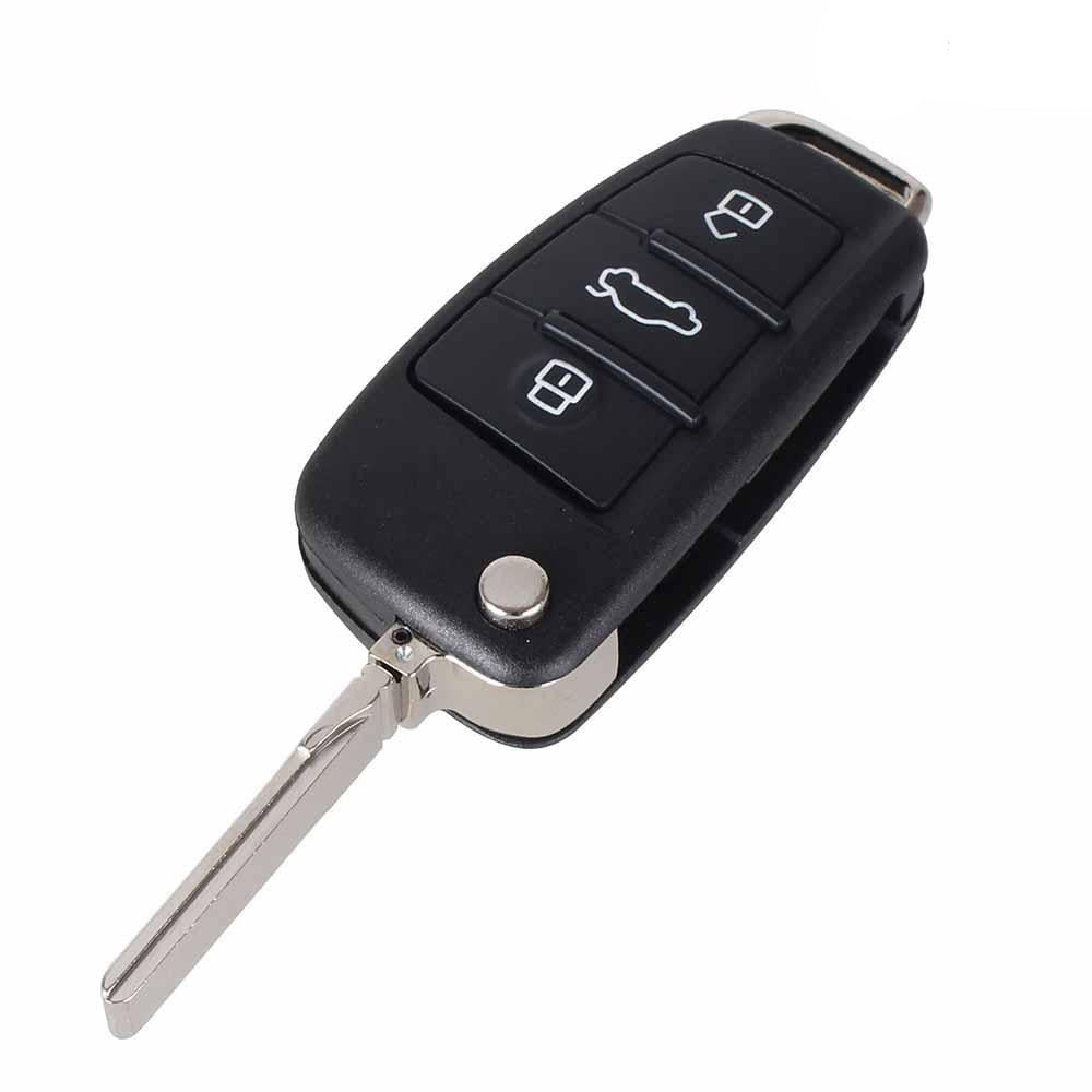 Fekete színű, 3 gombos Audi bicskakulcs, kulcsház.