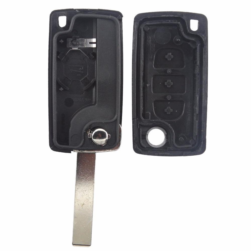 Fekete színű, 3 gombos Citroen kulcs, bicskakulcs belseje.